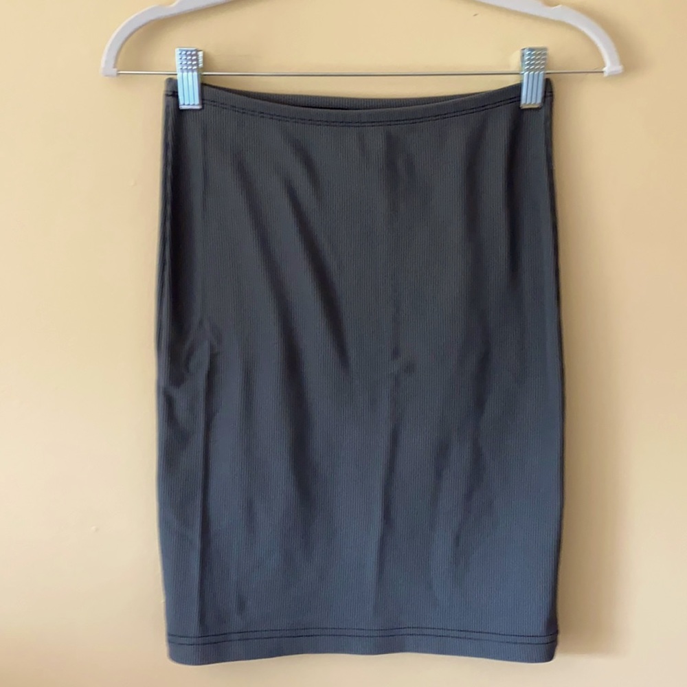 American Apparel Gray Pencil Skirt